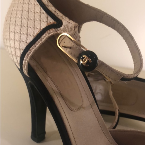 CHANEL CLASSIC Mary Jane 4” Logo Ankle Strap - Picture 3 of 7